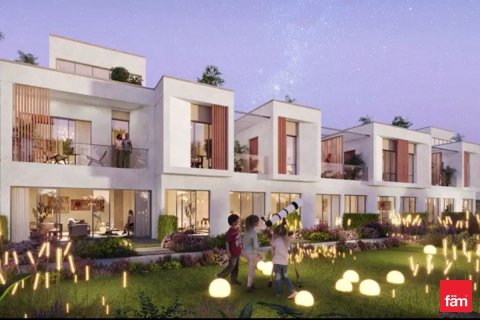 Villa de 4 dormitorios en Dubai, UAE No. 103253 3