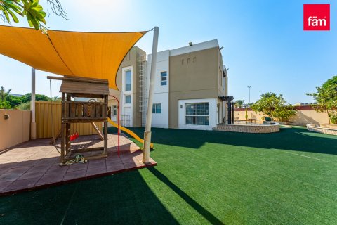 Villa de 5 dormitorios en Dubai, UAE No. 88912 18