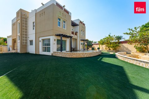 Villa de 5 dormitorios en Dubai, UAE No. 88912 2