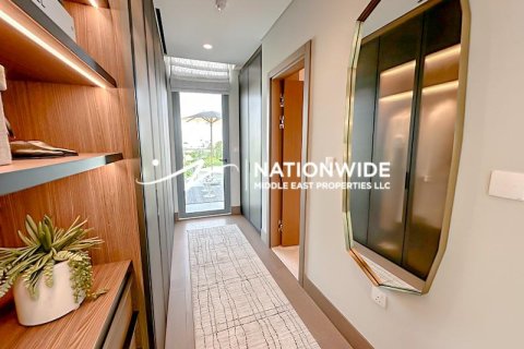 Villa de 4 dormitorios en Abu Dhabi, UAE No. 81676 5