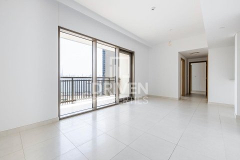 Appartement de 2 chambres à Creekside 18, UAE No. 84028 3