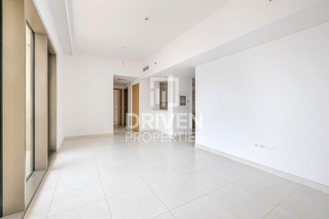 Appartement de 2 chambres à Creekside 18, UAE No. 84028 2