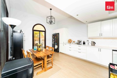 Townhouse de 4 dormitorios  No. 107264 8