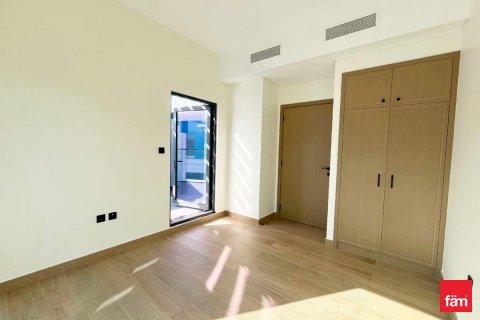 5 bedrooms Townhouse in Dubai, UAE No. 105796 12