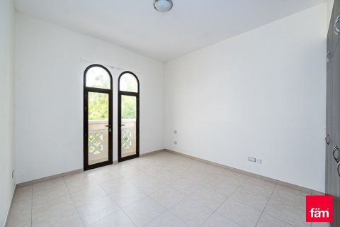 Townhouse de 4 dormitorios en Dubai, UAE No. 89839 3