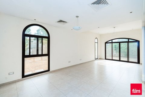Townhouse de 4 dormitorios en Dubai, UAE No. 89839 6