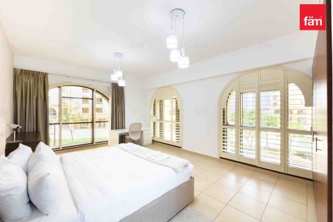 Apartment de 2 dormitorios en Dubai, UAE No. 89840 12