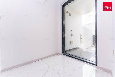 Villa de 5 dormitorios No. 103909 24