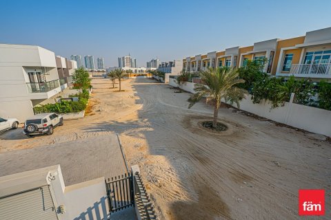 Villa de 5 dormitorios en Al Furjan, UAE No. 103909 2