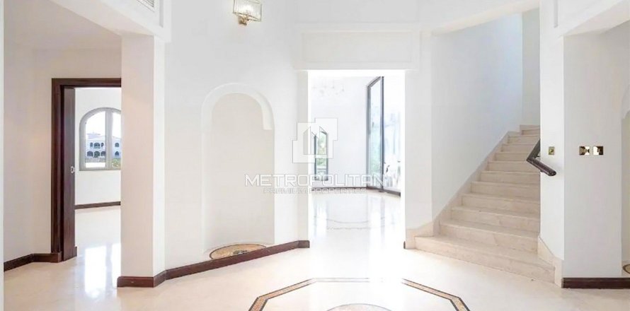 Villa de 4 dormitorios en Garden Homes, UAE No. 77601