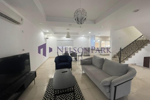 3 bedrooms Villa in Doha, Qatar No. 58079 8