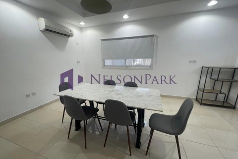 3 bedrooms Villa in Doha, Qatar No. 58079 2