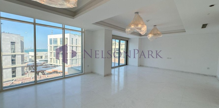 4 bedrooms Apartment in Doha, Qatar No. 58096