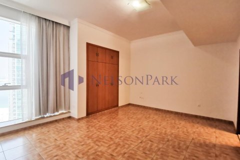 3 bedrooms Apartment in Doha, Qatar No. 58080 10