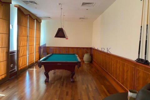 Villa de 5 chambres à Doha, Qatar No. 58383 10