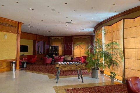 Villa de 5 chambres à Doha, Qatar No. 58383 9
