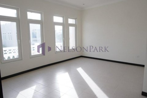 5 bedrooms Villa in Doha, Qatar No. 58384 7
