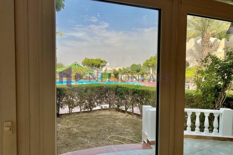 5 bedrooms Villa in Doha, Qatar No. 58384 9