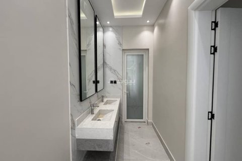 Villa de 6 dormitorios en Khobar, Saudi Arabia No. 59944 4