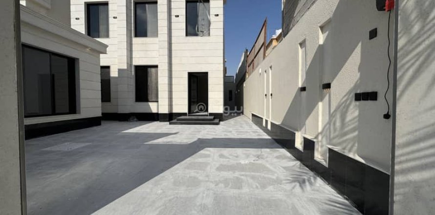 Villa de 6 dormitorios en Khobar, Saudi Arabia No. 59944