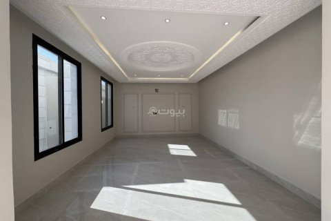Villa de 6 dormitorios en Khobar, Saudi Arabia No. 59944 3