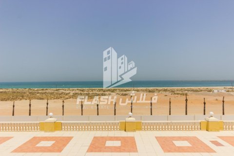 Apartment de 2 dormitorios en Al Hamra Village, UAE No. 32489 6