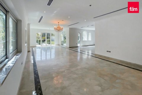 Villa de 4 dormitorios en Dubai, UAE No. 104108 1