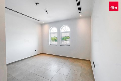Villa de 4 dormitorios en Dubai, UAE No. 104108 21