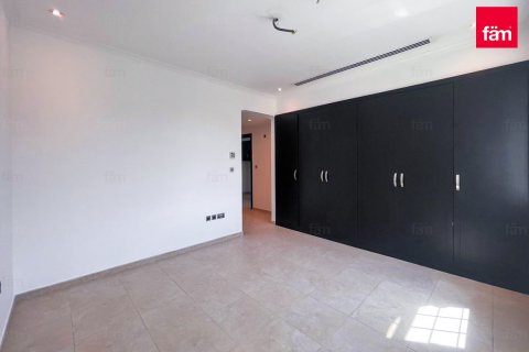 Villa de 4 dormitorios en Dubai, UAE No. 104108 8
