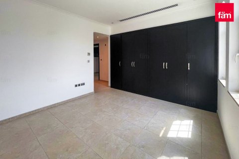 Villa de 4 dormitorios en Dubai, UAE No. 104108 19