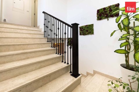 Villa de 2 dormitorios en Dubai, UAE No. 104047 17
