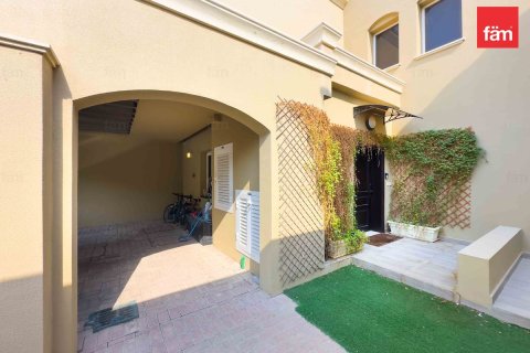 Villa de 2 dormitorios en Dubai, UAE No. 104047 26