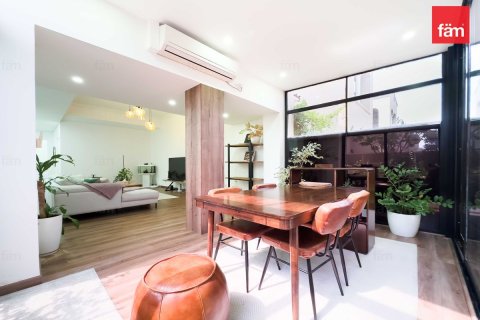 Villa de 2 dormitorios en Dubai, UAE No. 104047 5