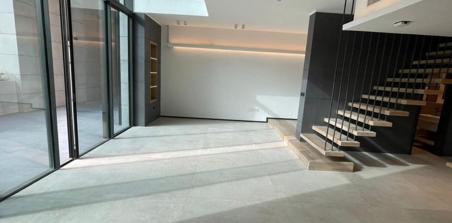 Appartement de 2 chambres à Dubai, UAE No. 104044