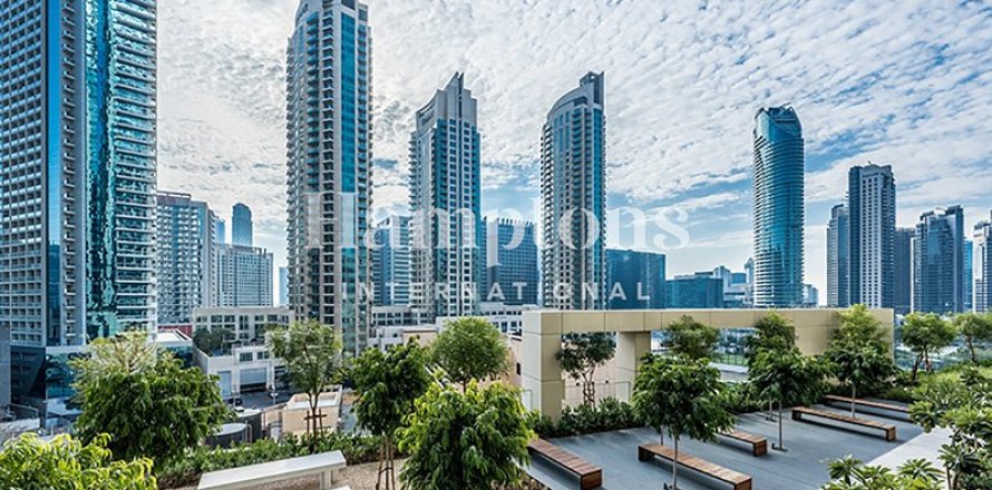1 غرف نوم شقة في Burj Royale, الإمارات العربية المتحدة رقم 73174