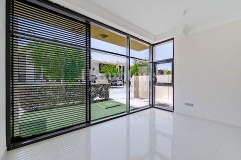 Villa de 6 dormitorios en Phoenix, UAE No. 73163 24