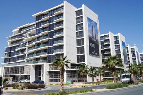 GOLF TOWN  No. 69310