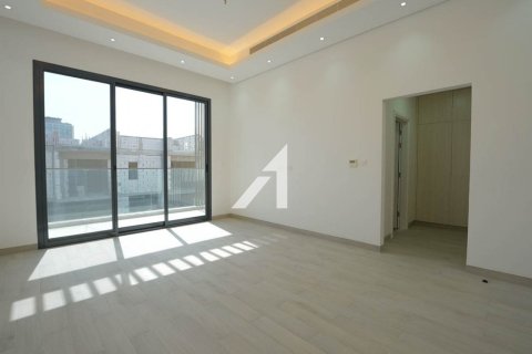 Villa de 4 dormitorios en Dubai, UAE No. 101788 12
