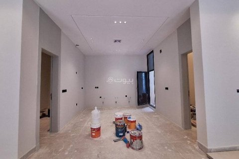5 bedrooms Apartment in Riyadh, Saudi Arabia No. 99520 9