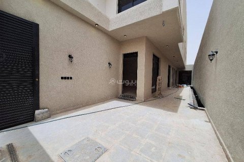 5 bedrooms Apartment in Riyadh, Saudi Arabia No. 99520 3