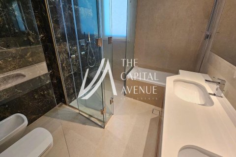 5 bedrooms Villa in Abu Dhabi, UAE No. 86805 20