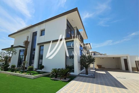 5 bedrooms Villa in Abu Dhabi, UAE No. 86805 14