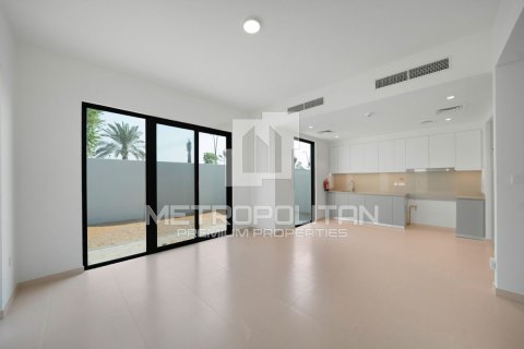 Villa de 4 chambres à EMAAR South, UAE No. 77964 7