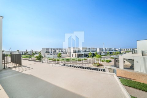 Villa de 4 chambres à EMAAR South, UAE No. 77964 10