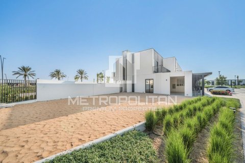 Villa de 4 chambres à EMAAR South, UAE No. 77964 19