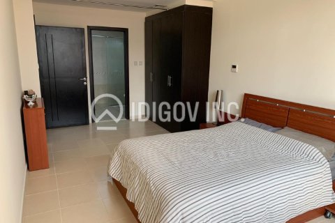 2 bedrooms Apartment in Dubai Land, UAE No. 89773 4
