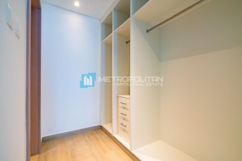 Apartment de 2 dormitorios en  Yas Island, UAE No. 79739 11
