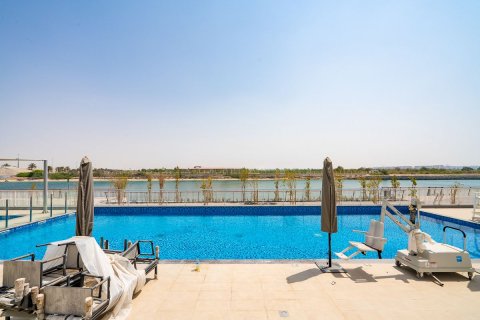 Apartment de 2 dormitorios en  Yas Island, UAE No. 79739 23