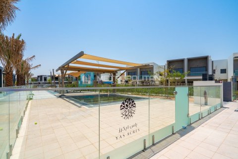 Commercial property de 4 dormitorios en  Yas Acres, UAE No. 79754 14