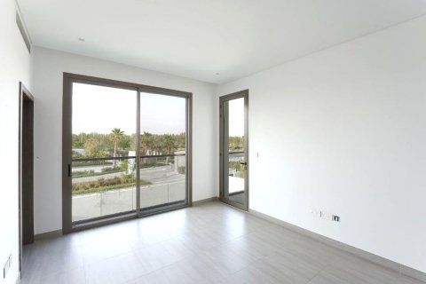 Commercial property de 4 dormitorios en  Yas Acres, UAE No. 79754 8